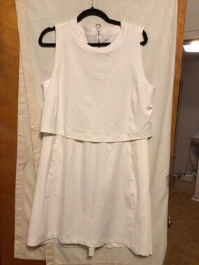Nike Dri- Fit Standard fit  athletic dress pickle ball  tennis dress SZ L